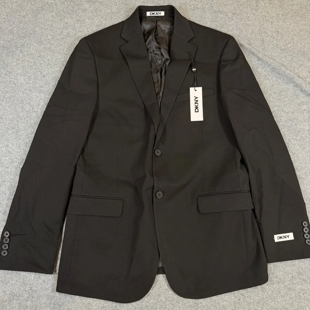 DKNY Duran Men Black 2 Piece Suit 40R 33W DNUR217W0021 New